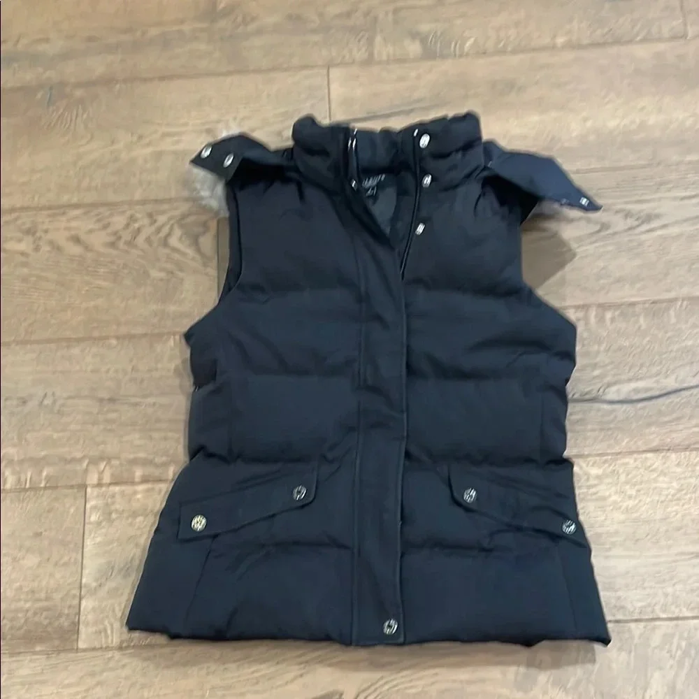 Talbots Black Puffer Vest Removable Faux Fur Hood Down Filled Pockets Small - Picture 5 of 10